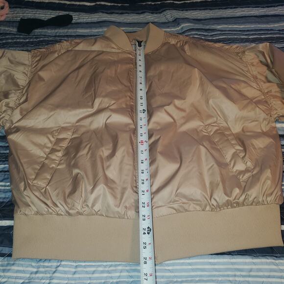 NWOT Old Navy Size 2X Oversized Short Water-Resistant Bomber Jacket in Tiramisu - Picture 10 of 10